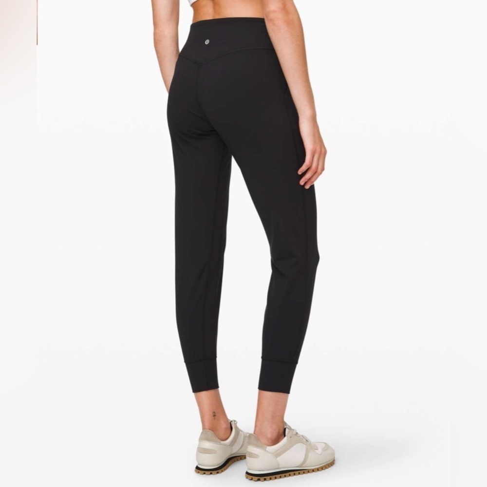 Lululemon Align Jogger 28” Black NWT Size 8 Sold Out Original Fit